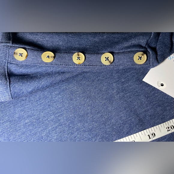 Croft & Barrow Button Shoulder Sweatshirt in Navy Blue Sz Petite Medium A-66 - Picture 5 of 6